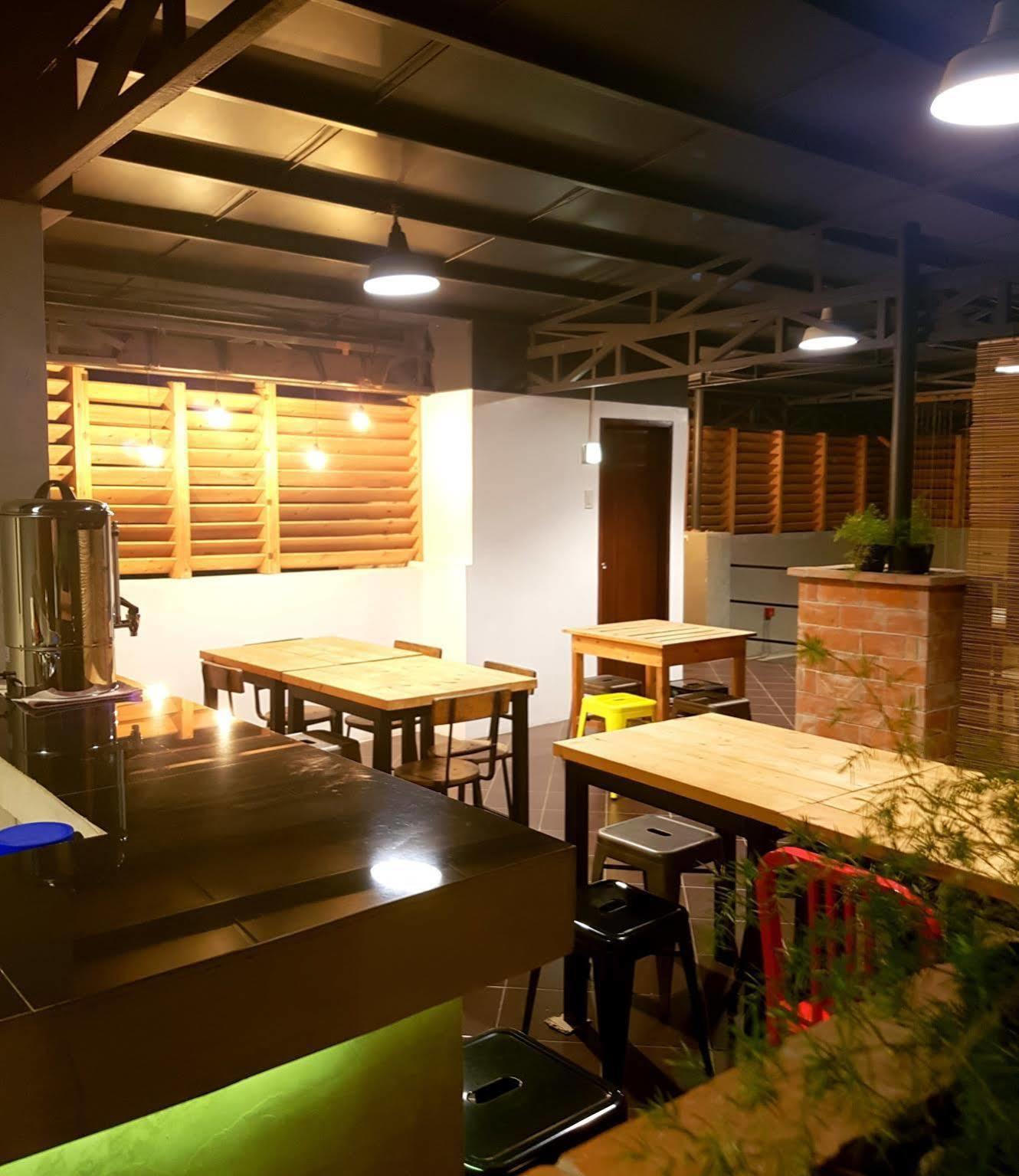 Aliria Bed And Breakfast Tagbilaran City Ngoại thất bức ảnh